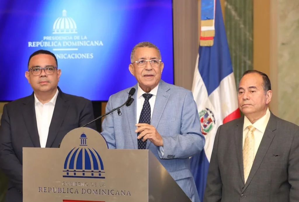 Un mes de cambios: mejoras visibles en la comunicación gubernamental Un mes de cambios: mejoras visibles en la comunicación gubernamental