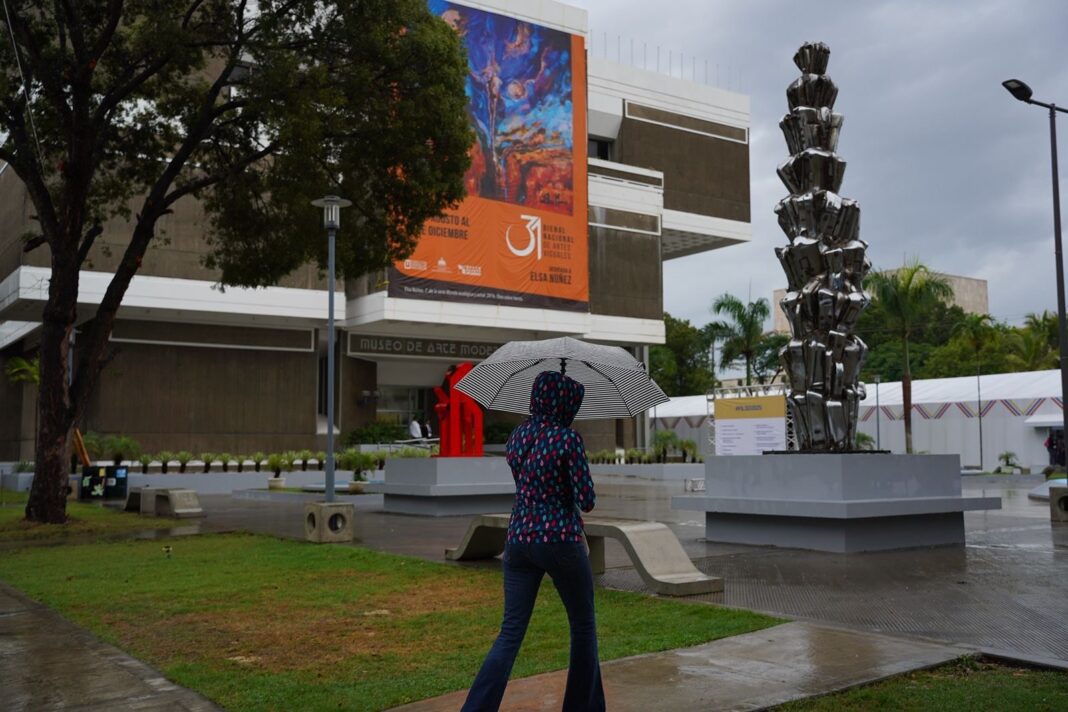 Feria del Libro suspende actividades de hoy por inclemencias del tiempo Feria del Libro suspende actividades de hoy por inclemencias del tiempo