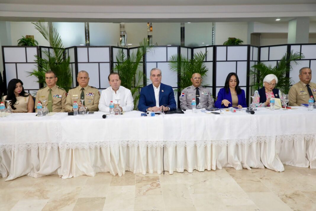 Abinader encabeza reunión de seguimiento al Plan de Seguridad Ciudadana