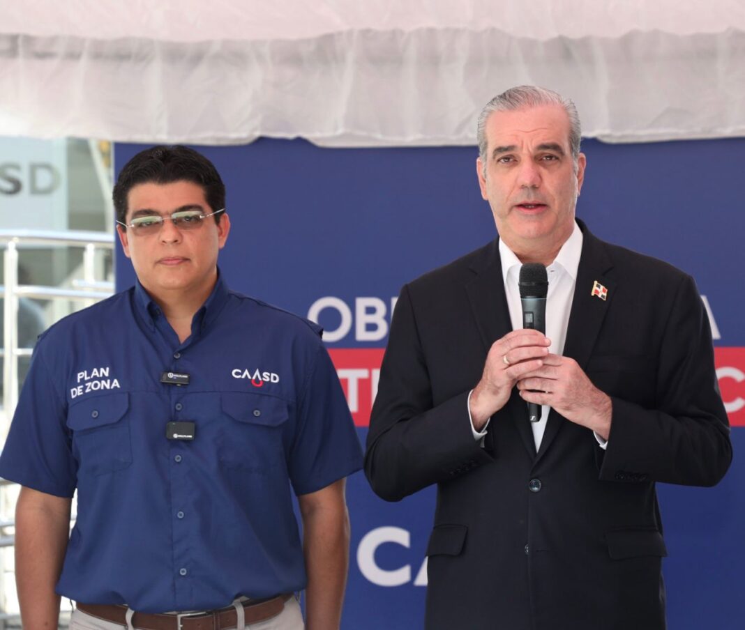 Presidente Abinader pone en marcha el “Plan de Zona” para optimizar los servicios de agua y alcantarillado del Gran Santo Domingo Presidente Abinader pone en marcha el “Plan de Zona” para optimizar los servicios de agua y alcantarillado del Gran Santo Domingo