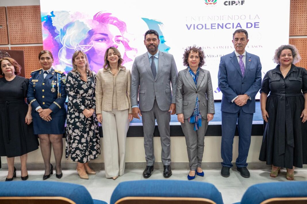 Senado organiza conferencia sobre violencia de género impartida por el Dr. Miguel Lorente Senado organiza conferencia sobre violencia de género impartida por el Dr. Miguel Lorente