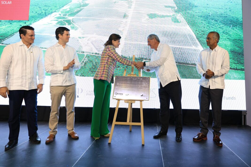 RD impulsa su transición energética; Raquel Peña encabeza inauguración de la planta fotovoltaica más grande del Caribe RD impulsa su transición energética; Raquel Peña encabeza inauguración de la planta fotovoltaica más grande del Caribe