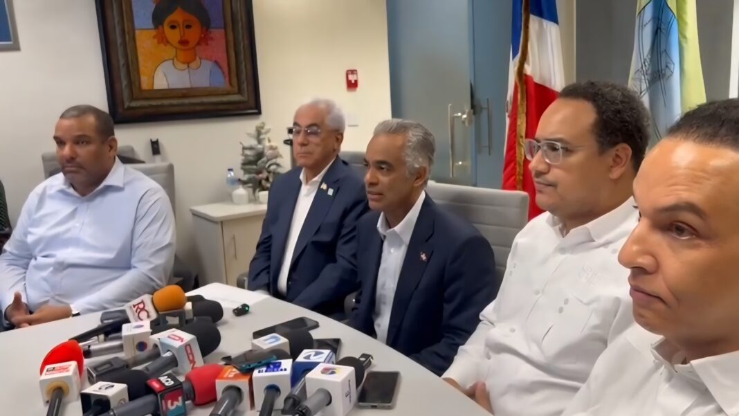 Autoridades del sector eléctrico informan avances en la recuperación del sistema tras falla en subestación de San Pedro Autoridades del sector eléctrico informan avances en la recuperación del sistema tras falla en subestación de San Pedro