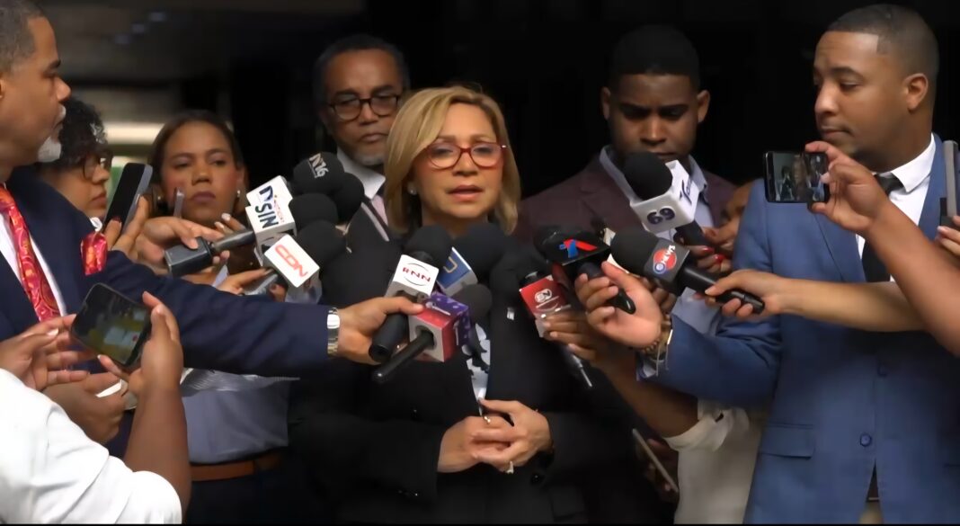 Diputada Soraya Suárez pide al PRM disculparse con el país por candidatos cuestionados Diputada Soraya Suárez pide al PRM disculparse con el país por candidatos cuestionados