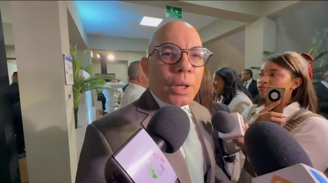 Expertos aclaran alcances del fallo del TC y advierten sobre interpretaciones erróneas Expertos aclaran alcances del fallo del TC y advierten sobre interpretaciones erróneas