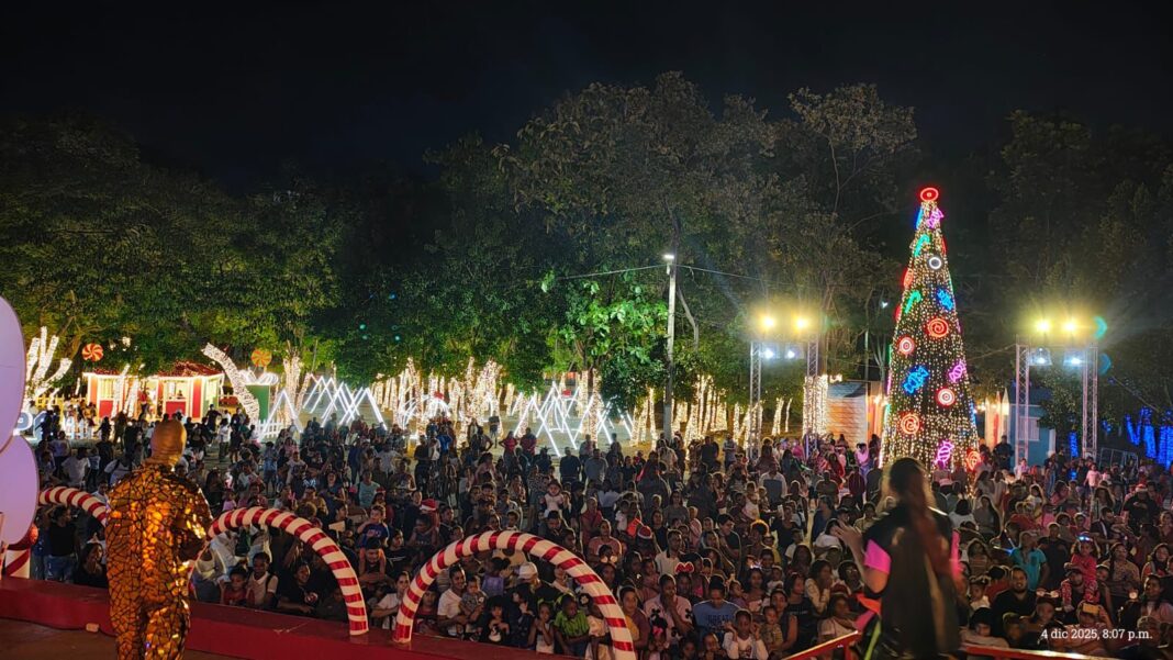 Mas de 400 mil personas visitaron Villa Navidad este 25 de diciembre Mas de 400 mil personas visitaron Villa Navidad este 25 de diciembre