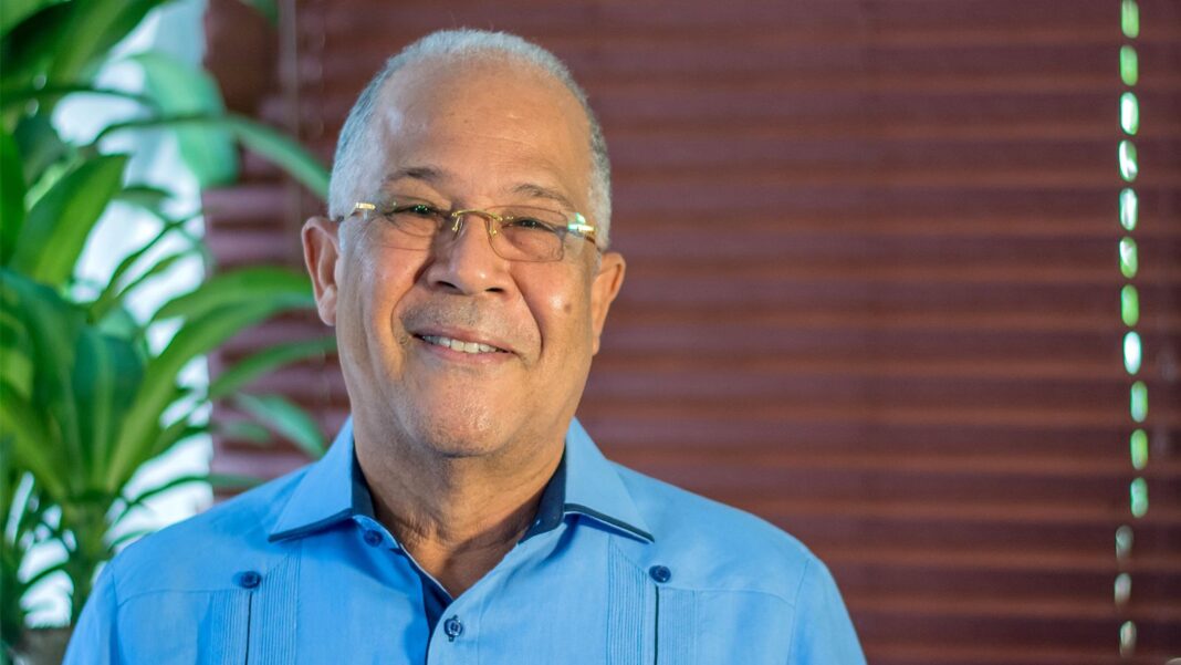 Fallece Manuel Rivas, exdirector de la OMSA y dirigente del PLD, tras años de lucha contra el cáncer Fallece Manuel Rivas, exdirector de la OMSA y dirigente del PLD, tras años de lucha contra el cáncer