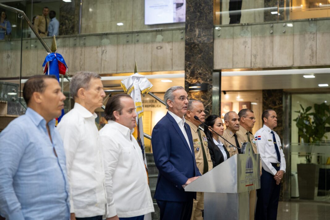 Presidente Abinader convoca a las organizaciones sociales, políticas y sectores productivos a un gran acuerdo nacional para enfrentar la crisis global Presidente Abinader convoca a las organizaciones sociales, políticas y sectores productivos a un gran acuerdo nacional para enfrentar la crisis global