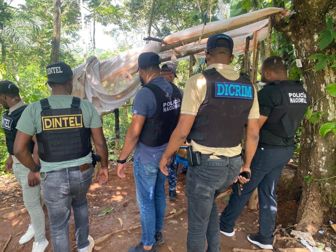 Policia Nacional informa garantiza seguridad mediante operativos preventivos en Monte Plata Policia Nacional informa garantiza seguridad mediante operativos preventivos en Monte Plata