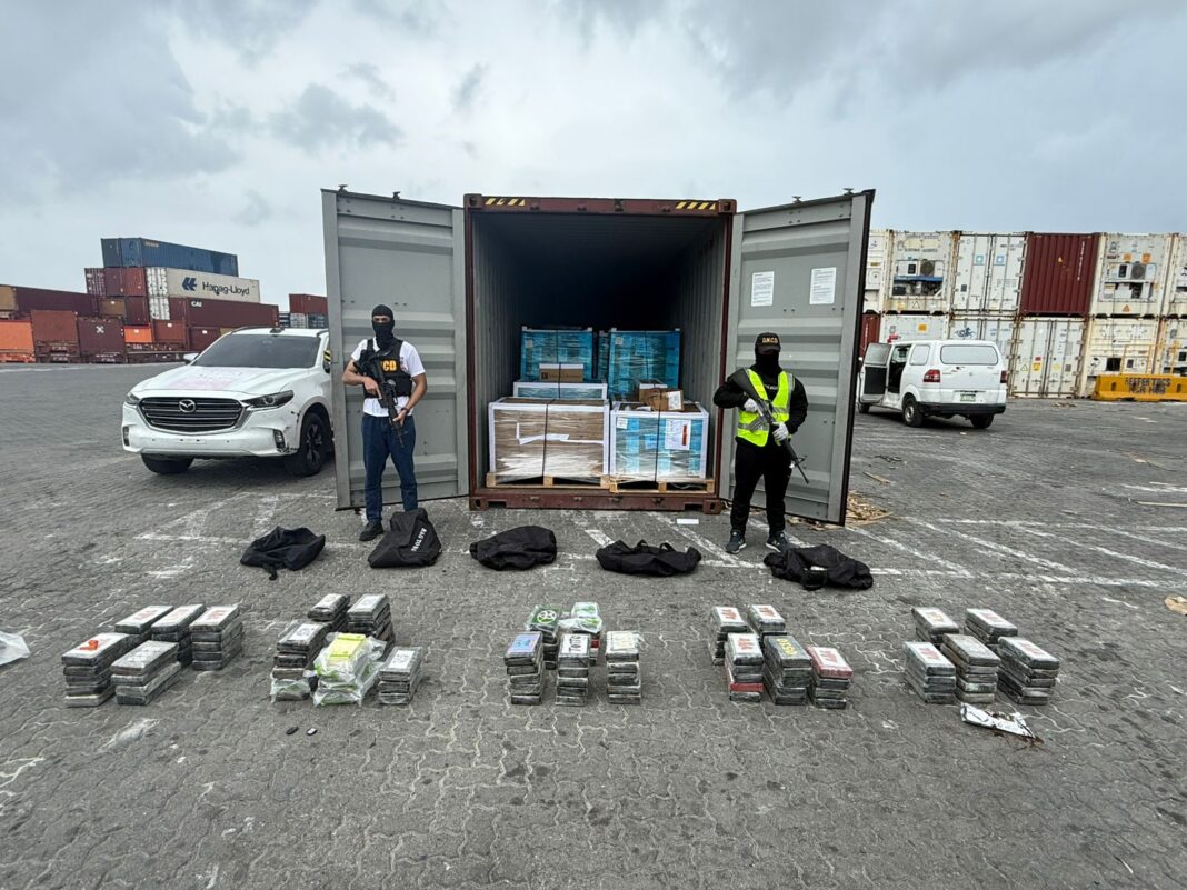 Incautan 120 paquetes de cocaína camuflada en equipos médicos que iban a Países Bajos Incautan 120 paquetes de cocaína camuflada en equipos médicos que iban a Países Bajos