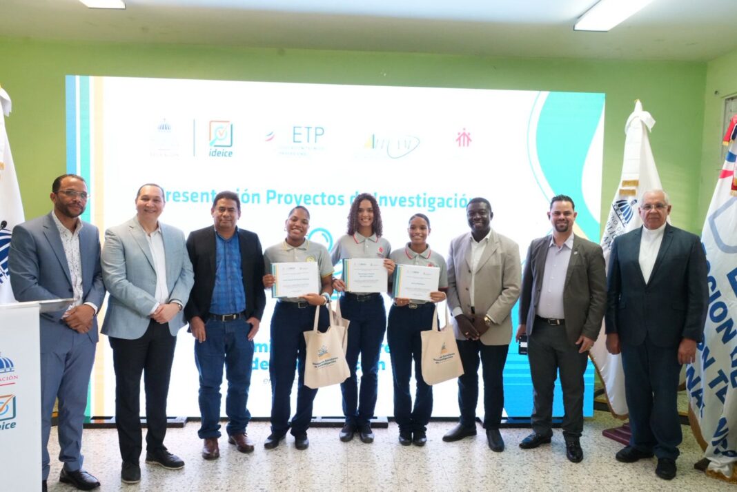Minerd e Ideice presentan avances de estudiantes en semilleros de investigaciones escolar Minerd e Ideice presentan avances de estudiantes en semilleros de investigaciones escolar