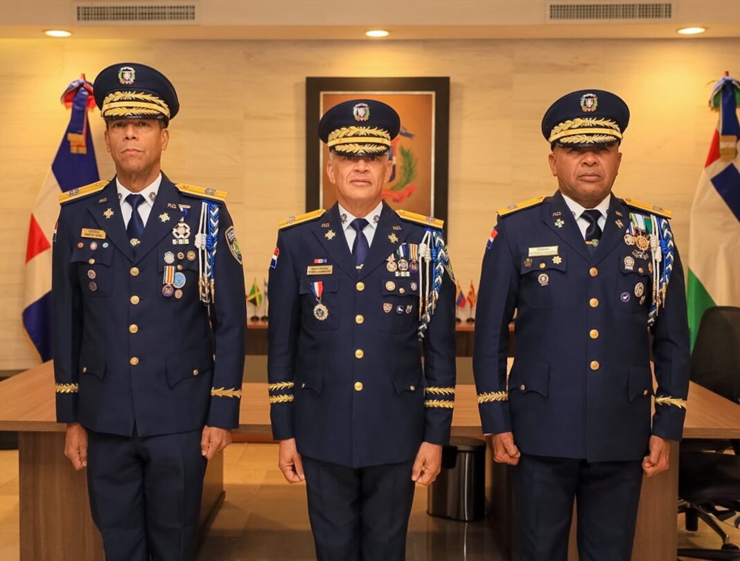 Policía Nacional posiciona al nuevo inspector general de la institución Policía Nacional posiciona al nuevo inspector general de la institución