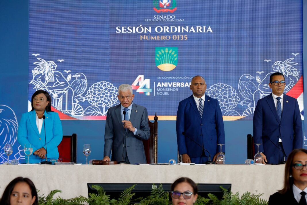 Senado aprueba de urgencia ley que prohíbe la importación de mercancías producto del trabajo forzoso Senado aprueba de urgencia ley que prohíbe la importación de mercancías producto del trabajo forzoso