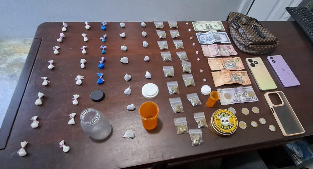 Ocupan más de dos kilos de sustancias narcóticas en Puerto Plata, La Vega y Valverde Ocupan más de dos kilos de sustancias narcóticas en Puerto Plata, La Vega y Valverde